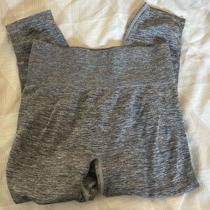 PINK Cool and Comfy Capri Leggings